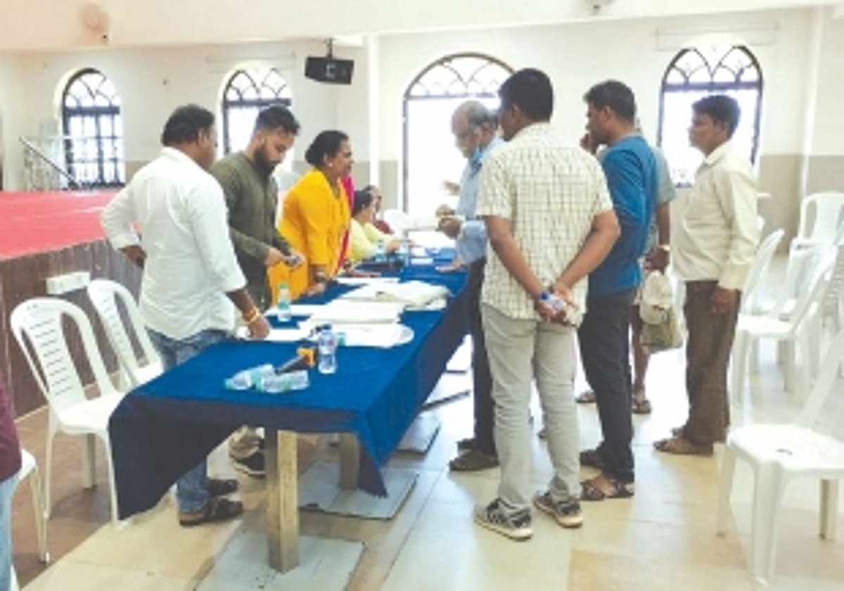 Irked by no-show of p’yat secy, Salvador Do Mundo locals adjourn sabha