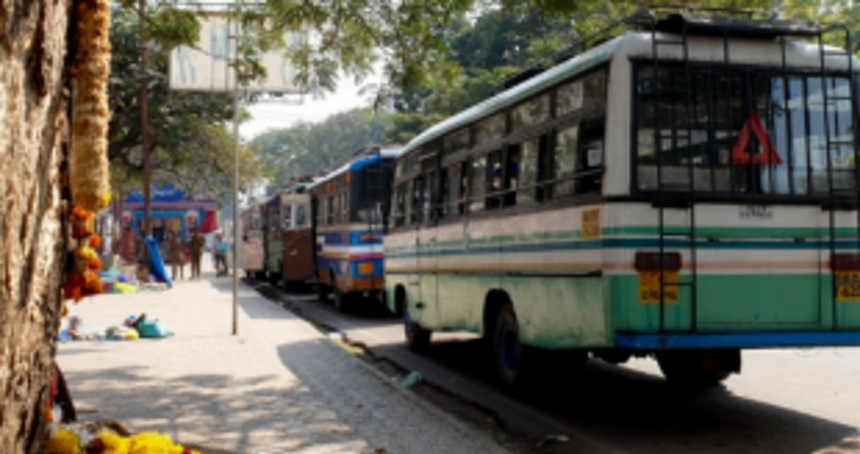 Irregular trips by private buses on Mapusa-Pernem routes agitate passengers
