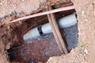 Irresponsible administration: Lakhs of liters of water are being wasted