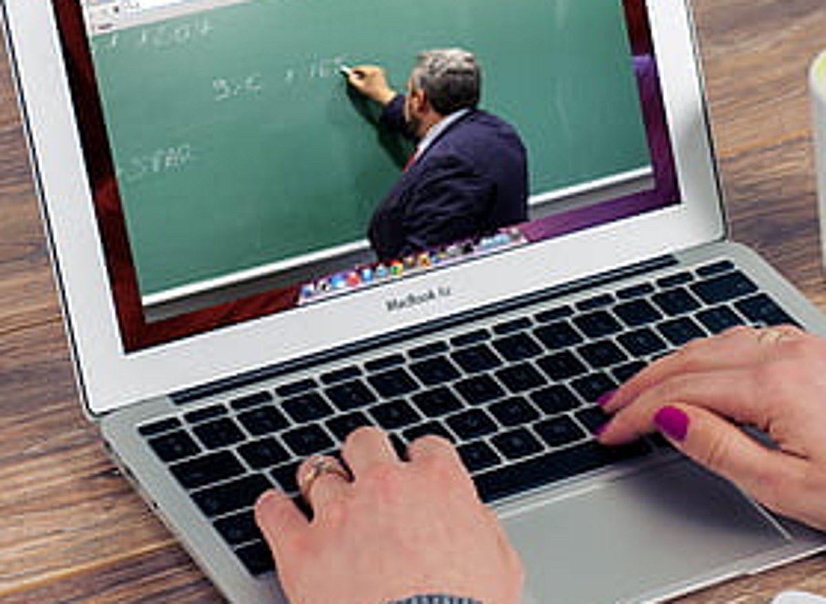 Is Goa prepared to implement  e-education?