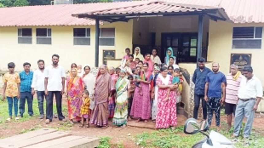 Is Goa really ODF? 600 migrants from Bandora slum area forced to defecate in forest area 1 Is Goa really ODF? 600 migrants from Bandora slum area forced to defecate in forest area