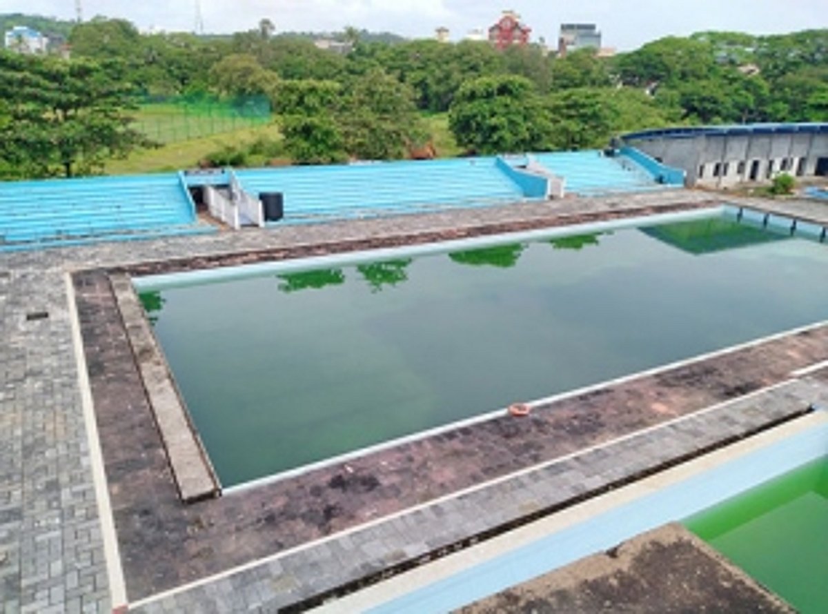 Is it really cool by the pool?