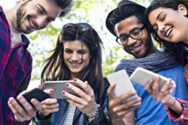 Is social media de-tox, unreal & as virtual as the medium itself?