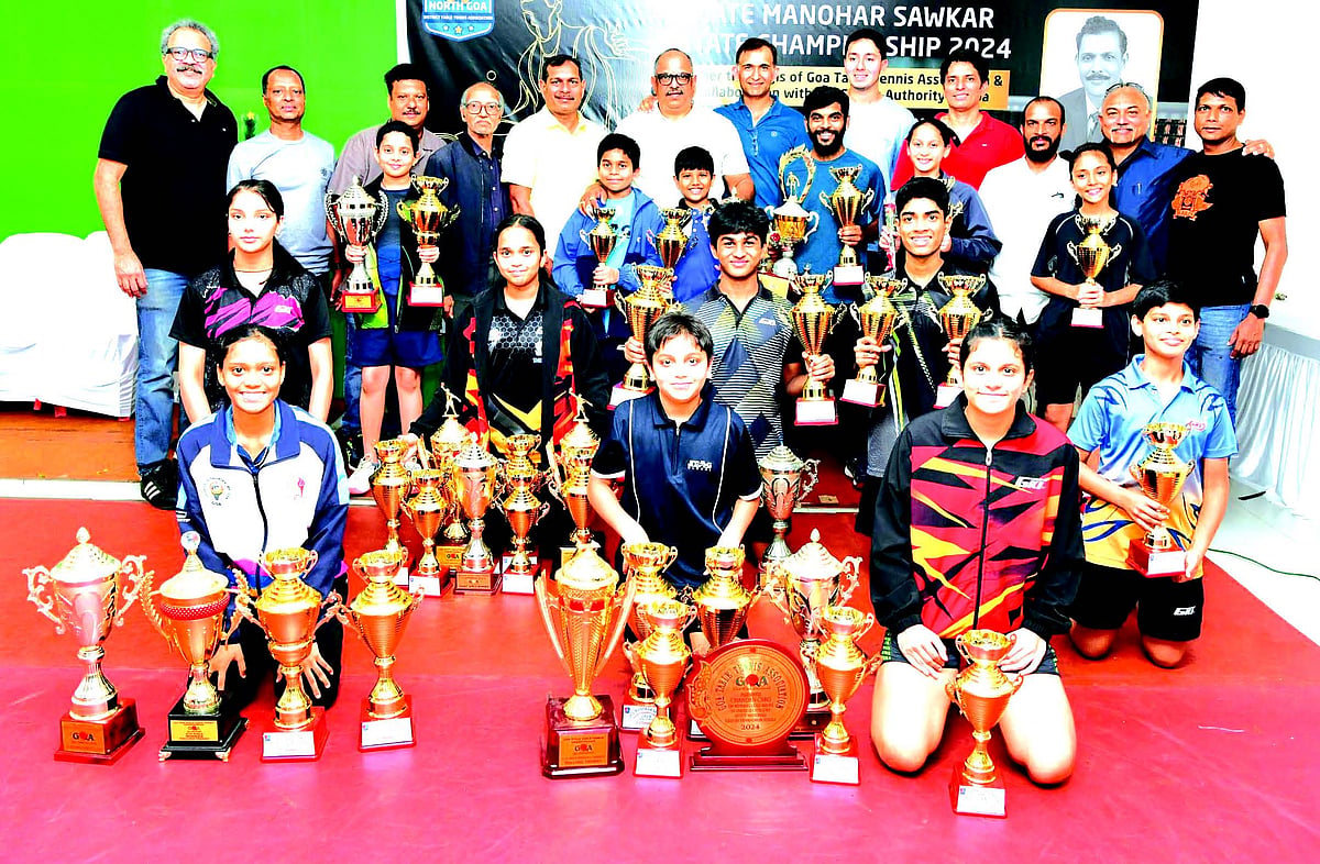 Ishita wins triple crown, double  crowns for Urvi, Chandan