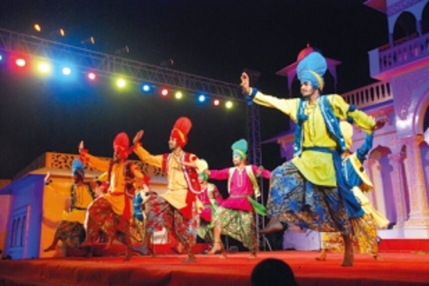 Its folk time again, folks!