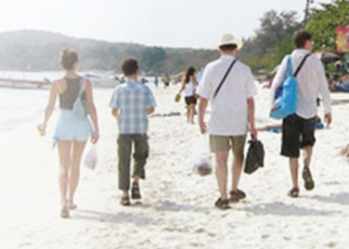 Japan ‘warns’ its tourists going to Anjuna beach to be careful, in a beach-specific advisory