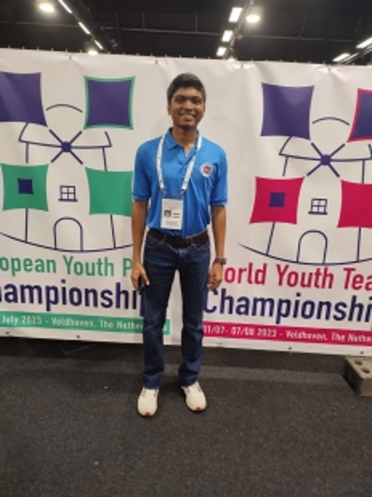 Johann walks the ‘bridge’ for India in Veldhoven