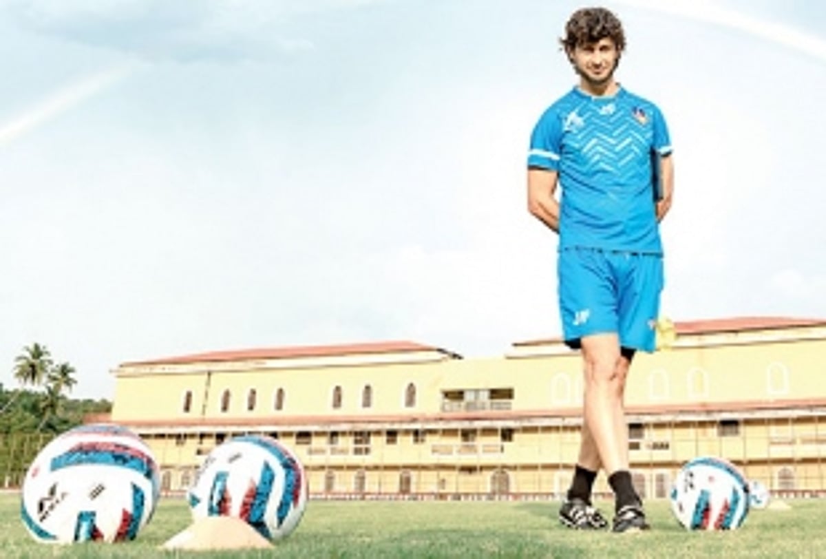 Juan abandons  The Gaurs