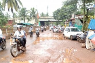 Junction road at Bastora  needs urgent repairs