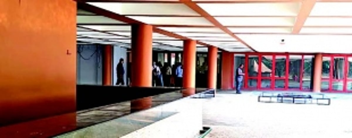 KA’s canteen goes ‘missing’, leaves tiatr lovers with parched throats