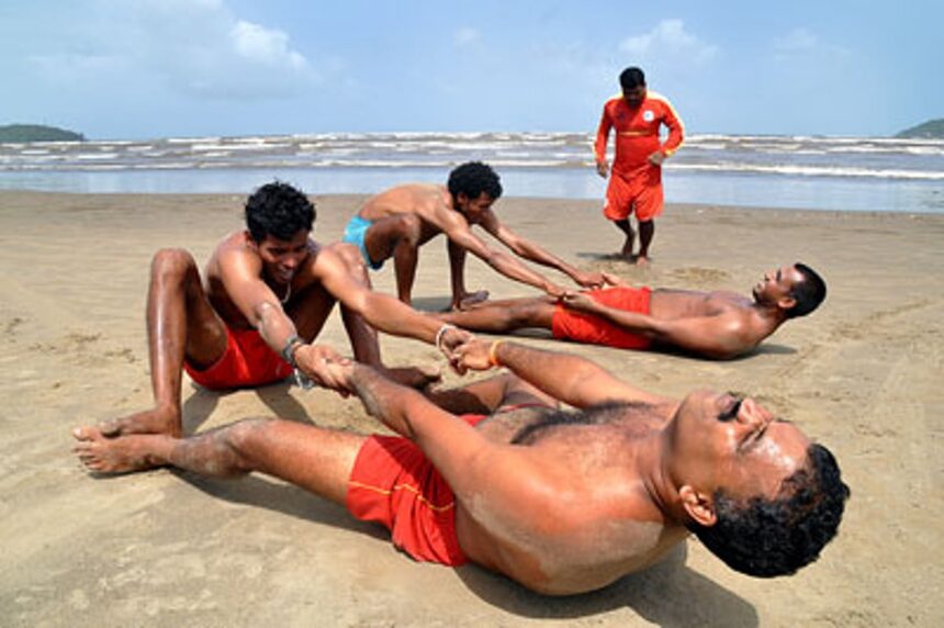 KEEPING FIT SAVING LIVES 1 KEEPING FIT SAVING LIVES