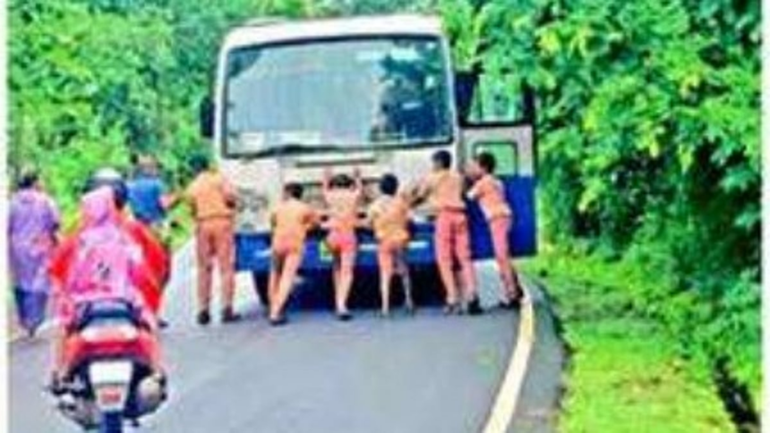 KTC Driver Suspended After Schoolkids Made to Push Broken Bus on Nuvem–Manora Route 1 KTC Driver Suspended After Schoolkids Made to Push Broken Bus on Nuvem–Manora Route
