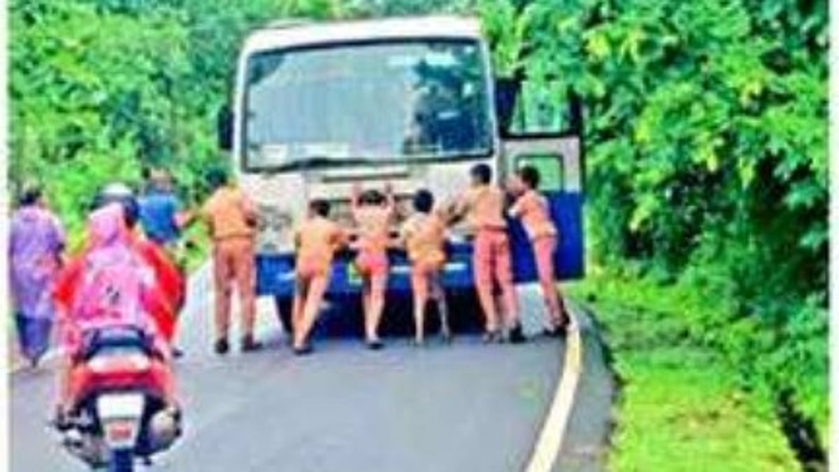 KTC Driver Suspended After Schoolkids Made to Push Broken Bus on Nuvem–Manora Route