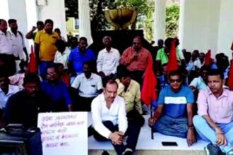 KTC employees protest at Azad Maidan, demand minimum pay of Rs 30,000