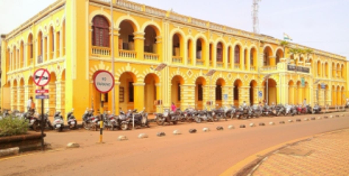 Kabrastan land:    Govt urged to   return residents’ money