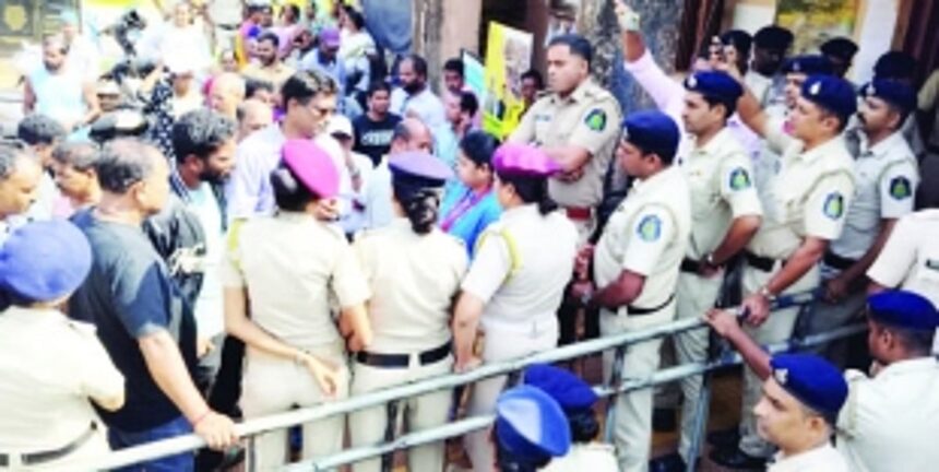 Kalay villagers demand resumption of handling mineral ore at railway yard