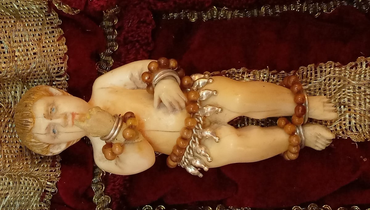 Karava Heritage Page Highlights Ancient Catholic Sculptures of Sri Lanka Featured in O Heraldo