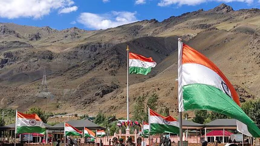Kargil Vijay Diwas: Top Leaders Pay Homage; Here's Why the Day Matters 1 Kargil Vijay Diwas: Top Leaders Pay Homage; Here's Why the Day Matters