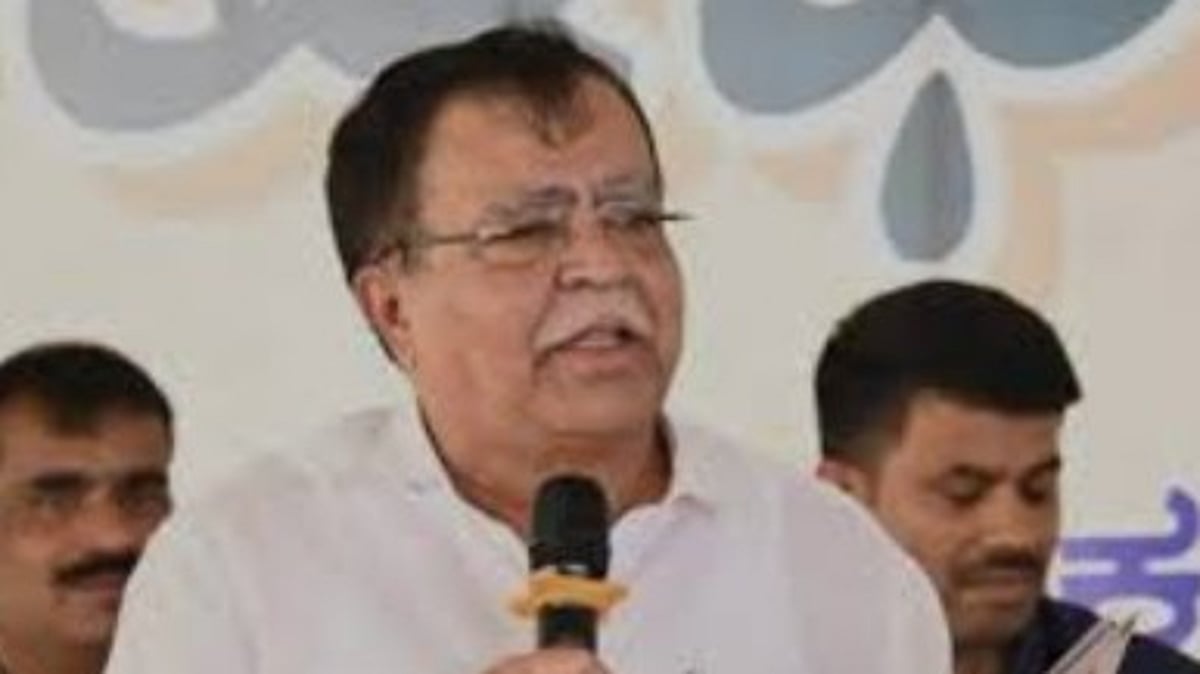 Karnataka Minister Reveals Two Failed Honey-Trap Attempts, Calls for Investigation