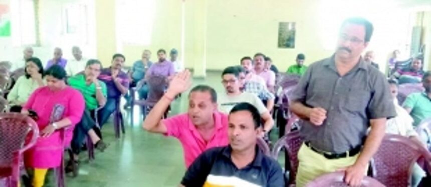 Kavlem Gram sabha members push for collecting sopo from street vendors to bolster P’yat revenue