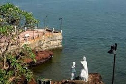 Kayaker Saved After Mishap Near Dona Paula Beach