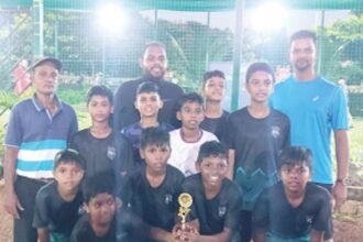 Kaykee YC lift Friendship Cup