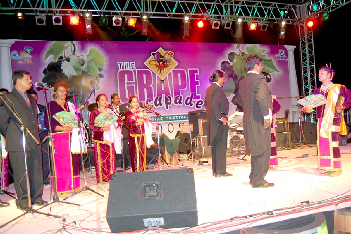 Kepemchim Kirnam performing at the Grape Escapade at Inox Courtyard.