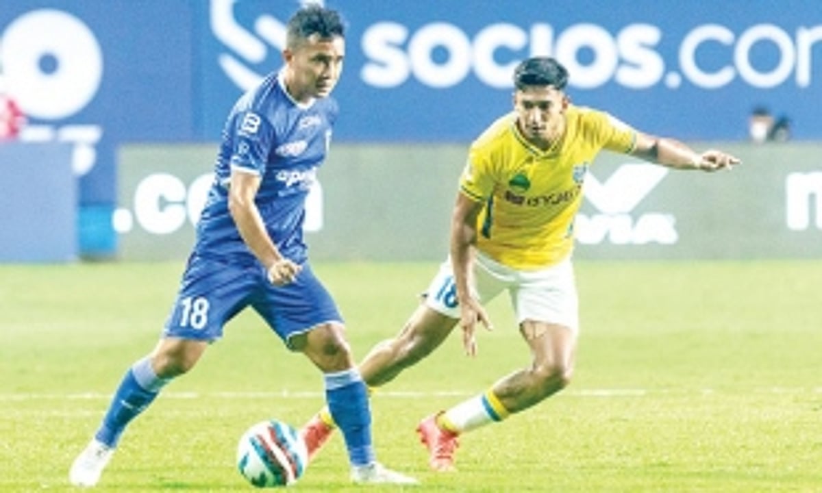 Kerala Blasters sweep aside Chennaiyin