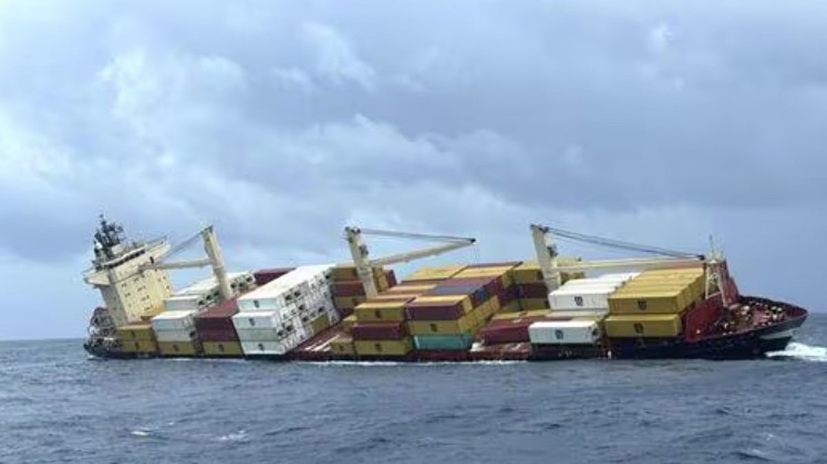 Kerala Government Seeks ₹9,531 Crore Compensation Over MSC ELSA 3 Sinking, High Court Orders Arrest of Sister Vessel