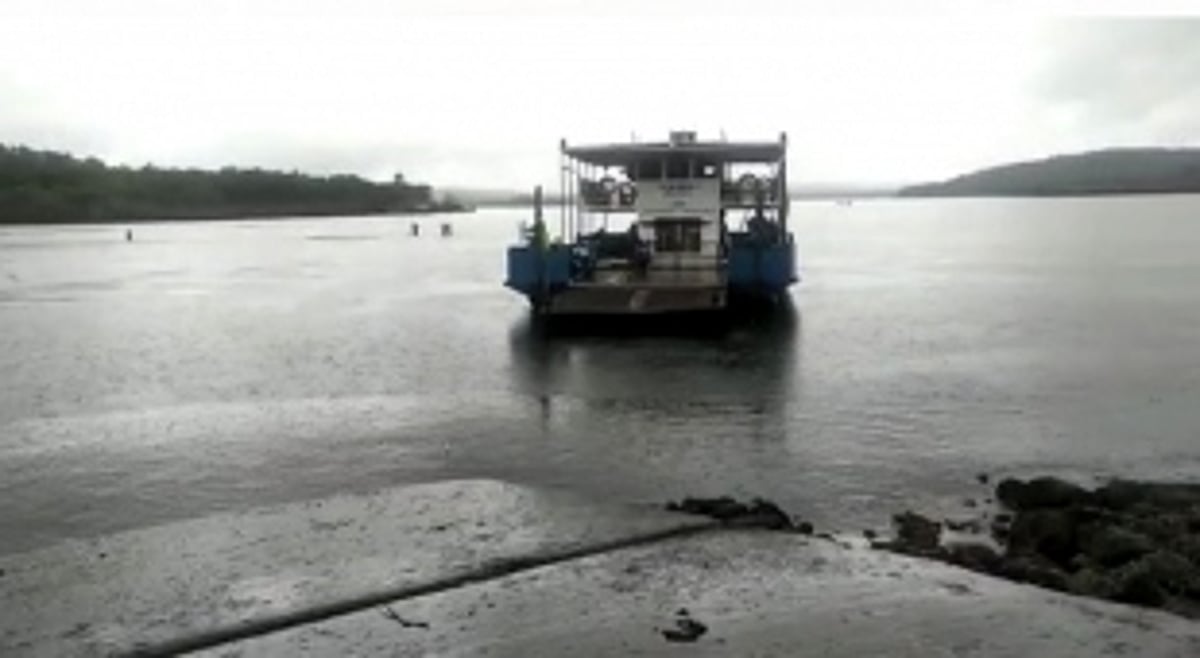 Keri-Tiracol ferry service suspended for 10 days for boat repairs