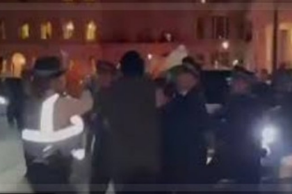 Khalistan Extremists Disrupt Event in London, Tear Indian Flag as Jaishankar Leaves Chatham House