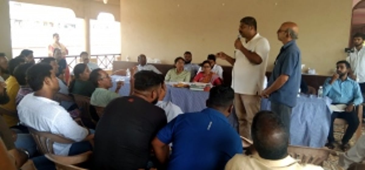 Khandepar locals demand bifurcation of  Curti-Khandepar p’yat