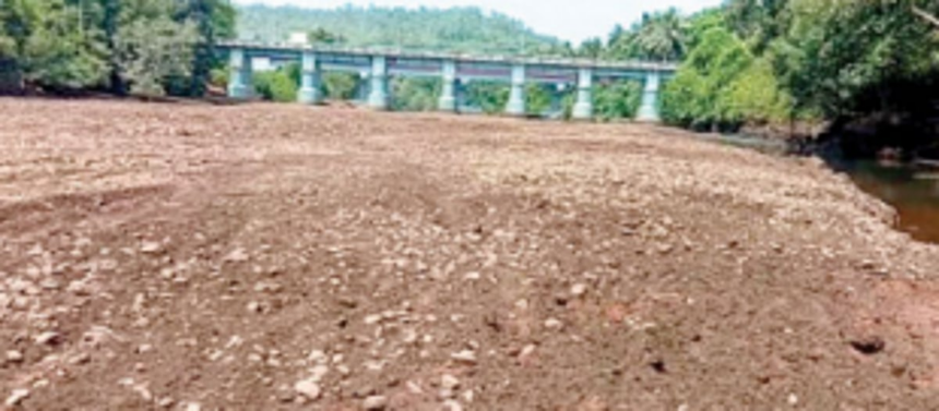 Khandepar locals oppose water treatment plant 1 Khandepar locals oppose water treatment plant