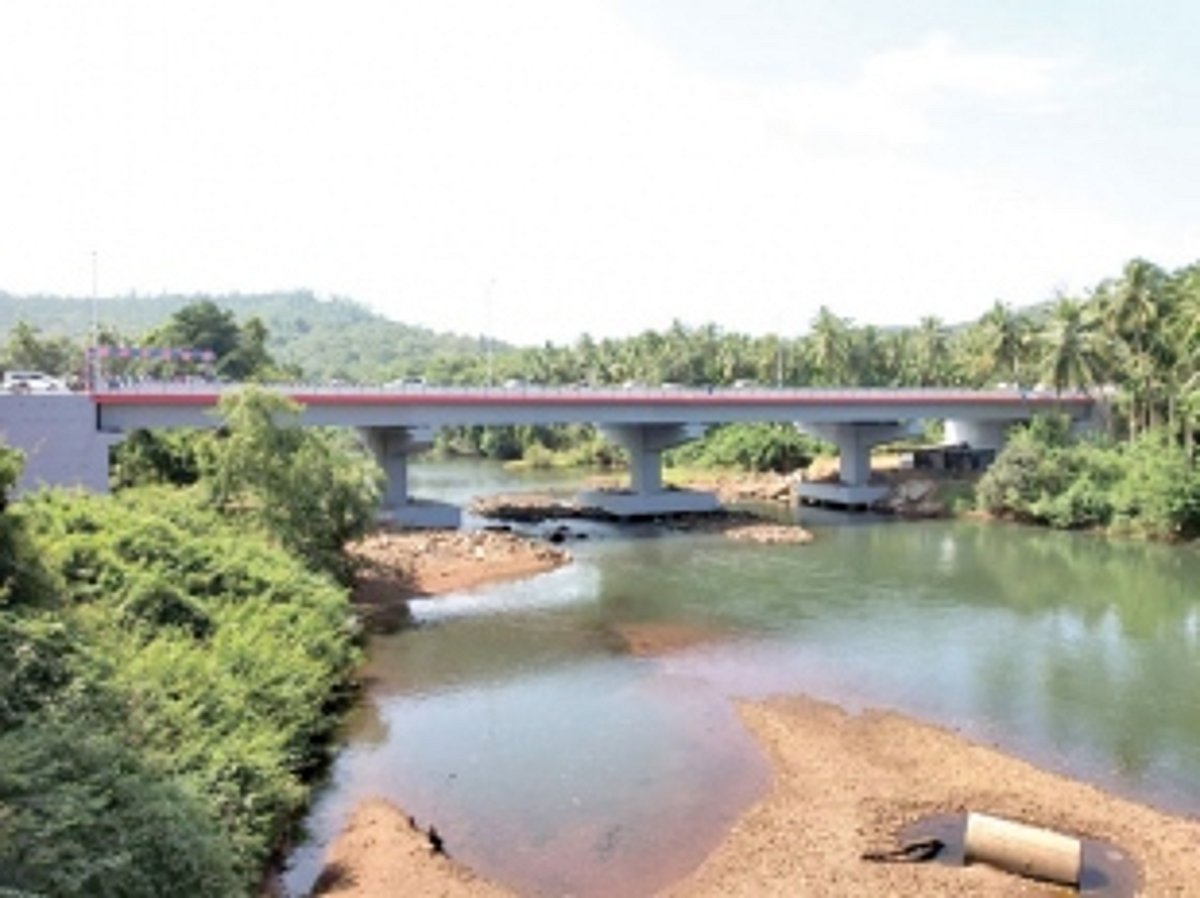 Khandepar river water turns muddy again