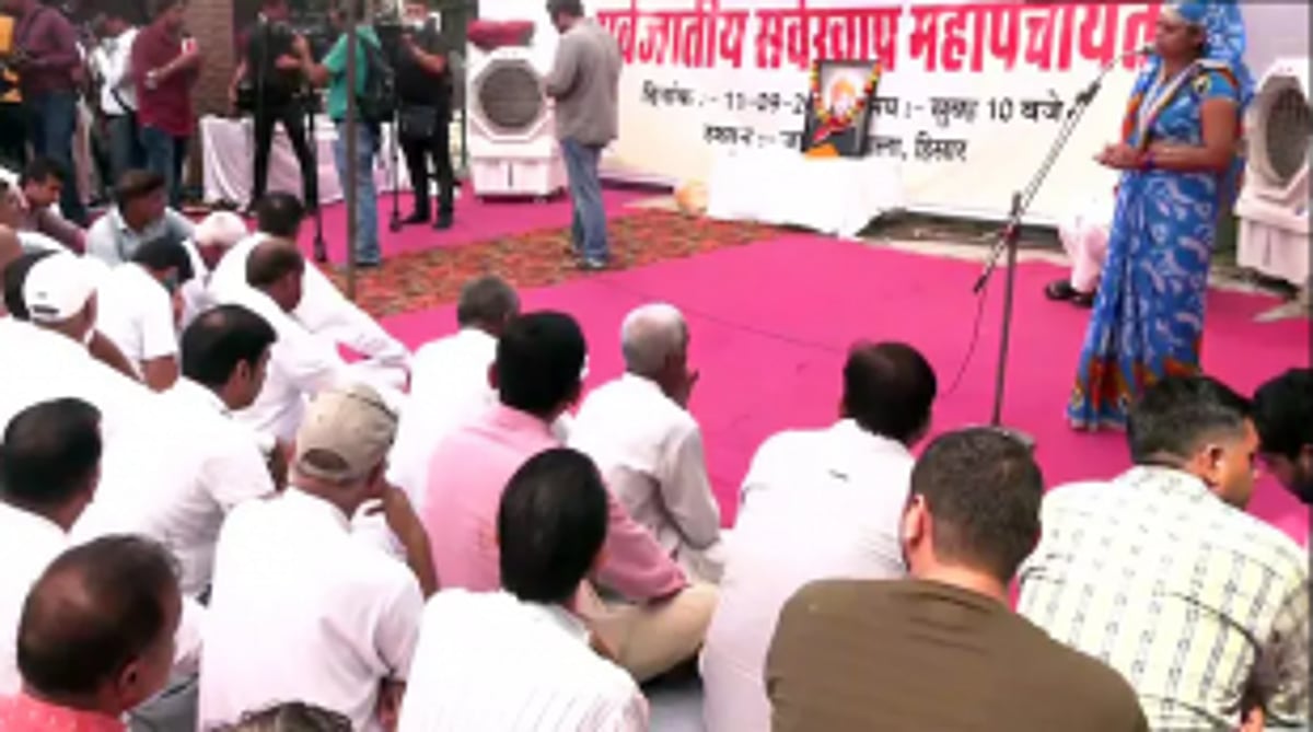 Khap Mahapanchayat demands  CBI probe into Phogat’s case