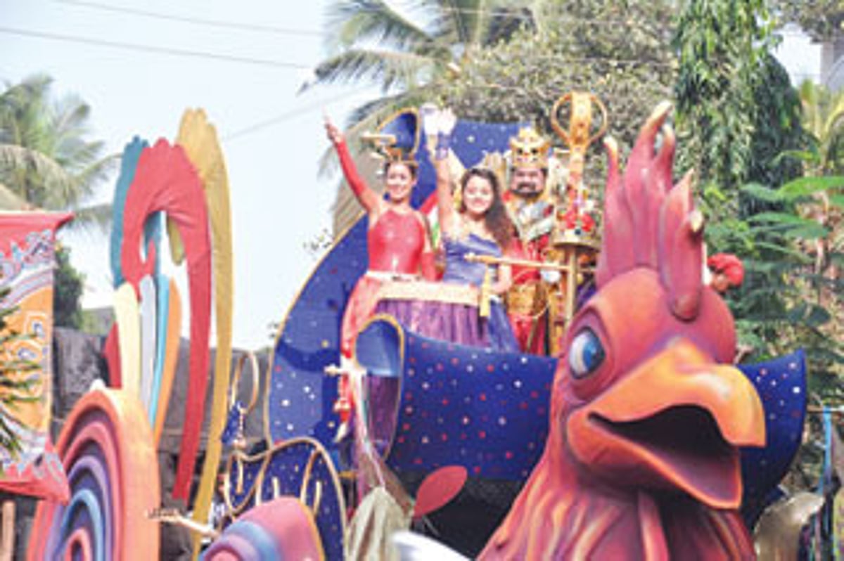 King Momo, his queen and their aides at the Vasco Carnival float parade.