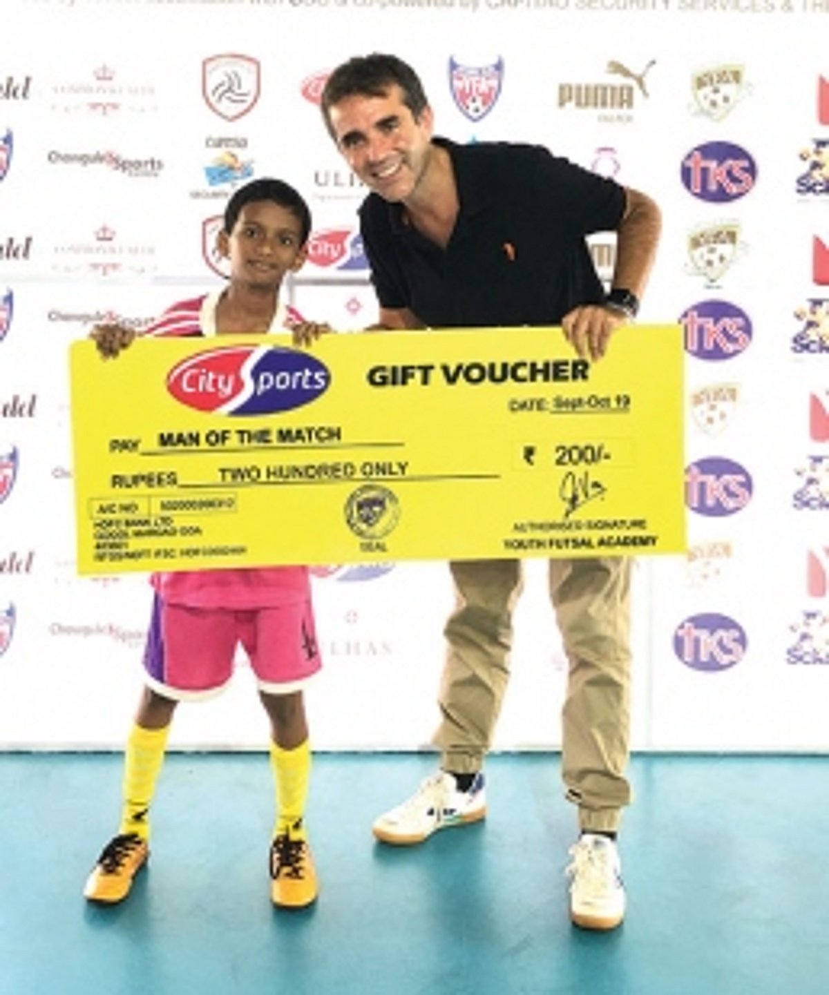 King’s School, Perpetual Succour HS & Futebol Club score big wins