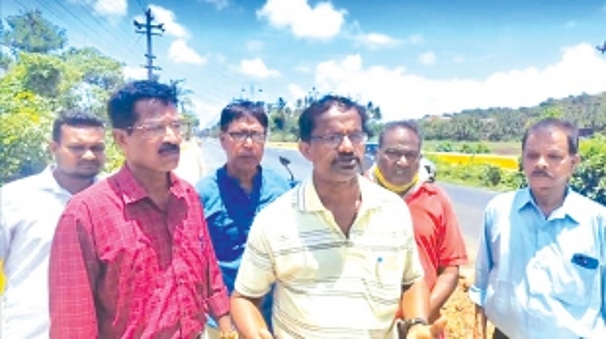 Kiosk operators demand resettlement along Canca road