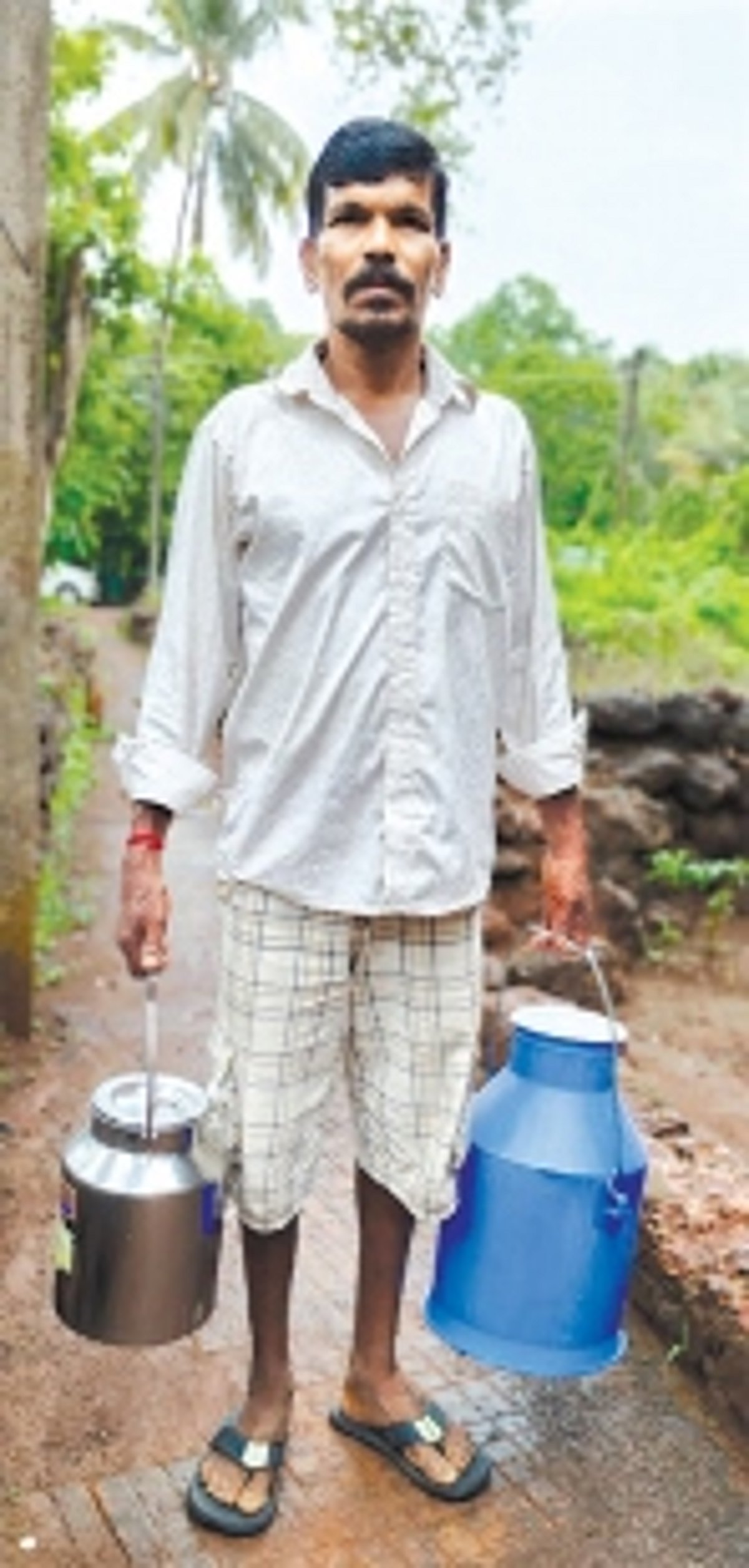 Kishna Chodankar keeps traditional ‘zoth’ ploughing alive in Carona