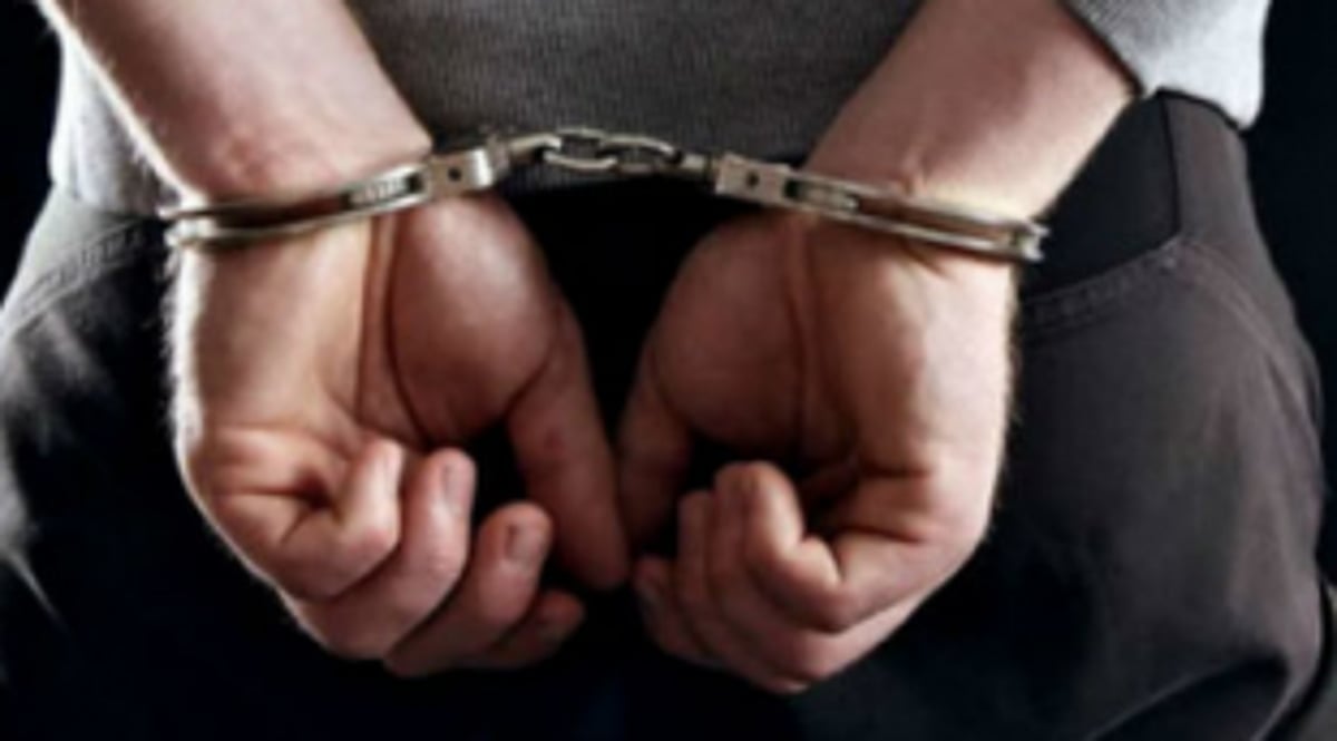 Kolkata native held with drugs  worth Rs 4.25 lakh at Galgibag