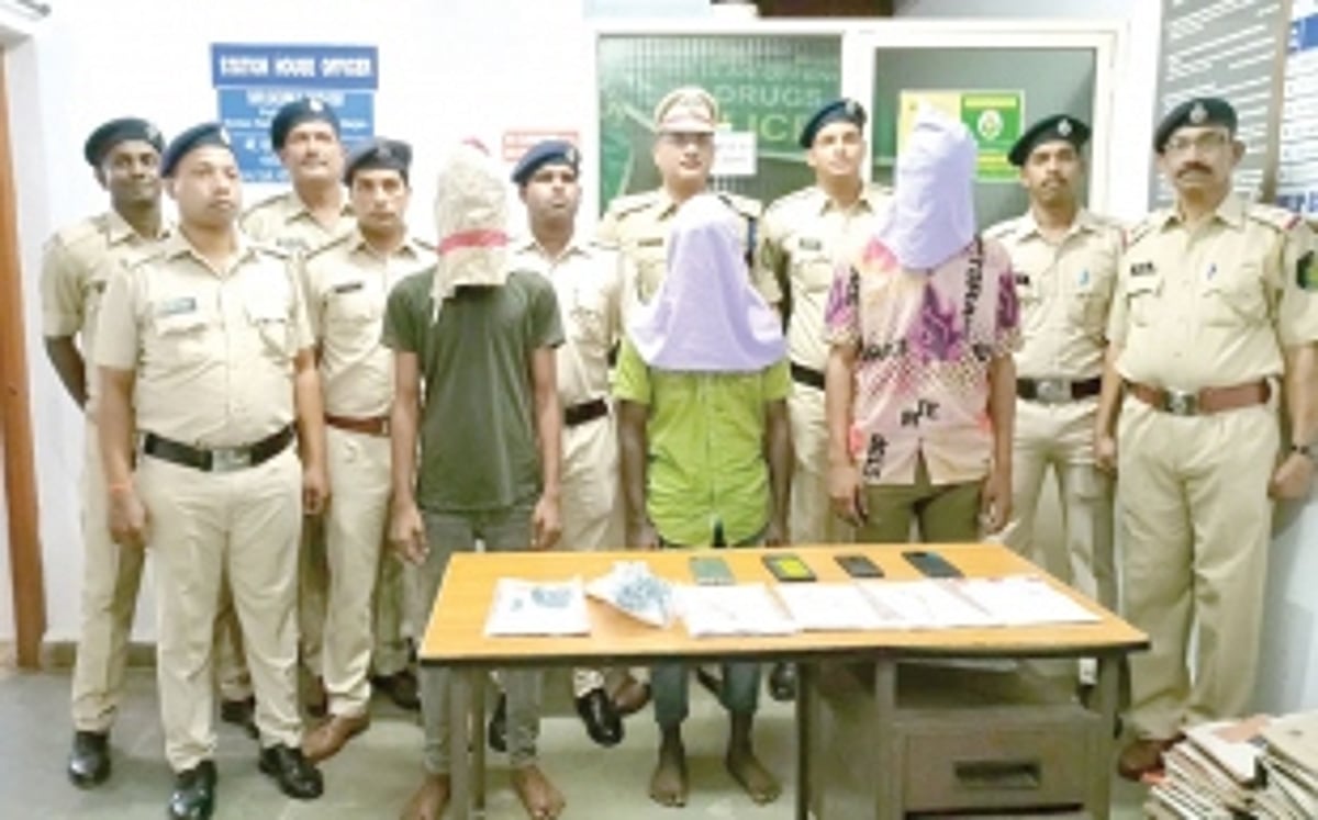 Konkan Railway Police nab culprits  who robbed woman passenger