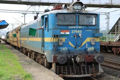 Konkan Railway’s First Ro-Ro Train for Private Cars Reaches Goa