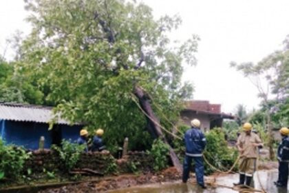 Kopardem house saved by  timely response of firemen