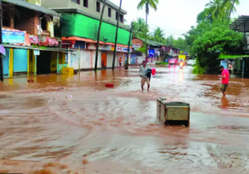 Koparwada locals urge PWD to find solution to flooding road 1 Koparwada locals urge PWD to find solution to flooding road