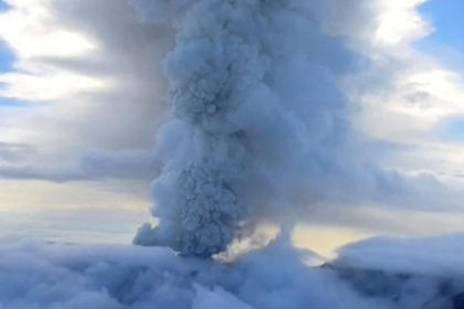 Krasheninnikov Volcano Erupts After 600 Years in Russia’s Far East, Possibly Triggered by Major Earthquake