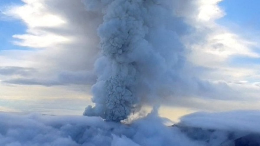 Krasheninnikov Volcano Erupts After 600 Years in Russia’s Far East, Possibly Triggered by Major Earthquake 1 Krasheninnikov Volcano Erupts After 600 Years in Russia’s Far East, Possibly Triggered by Major Earthquake