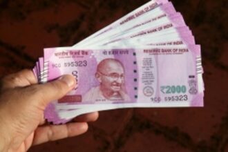LAST DATE TO EXCHANGE ₹ 2,000 NOTES AT BANKS EXTENDED TILL OCTOBER 7: RBI