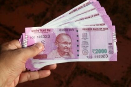 LAST DATE TO EXCHANGE ₹ 2,000 NOTES AT BANKS EXTENDED TILL OCTOBER 7: RBI