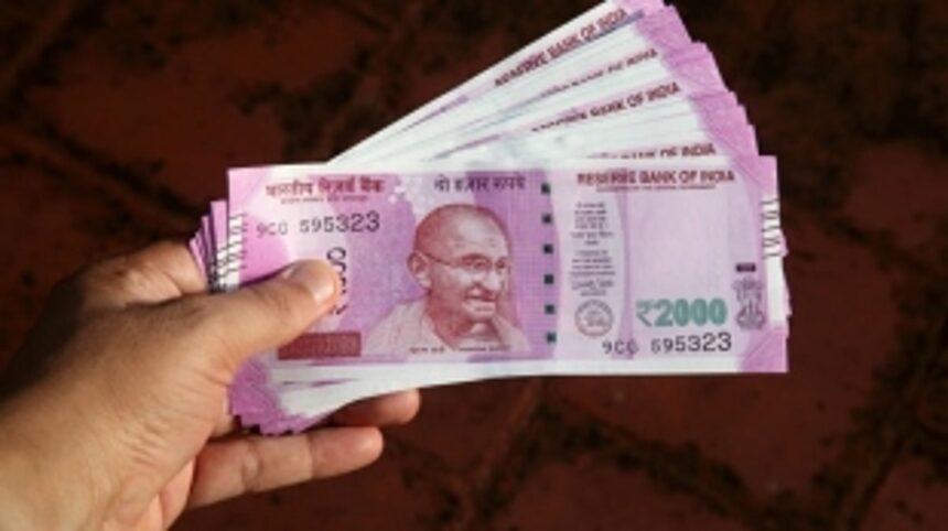 LAST DATE TO EXCHANGE ₹ 2,000 NOTES AT BANKS EXTENDED TILL OCTOBER 7: RBI