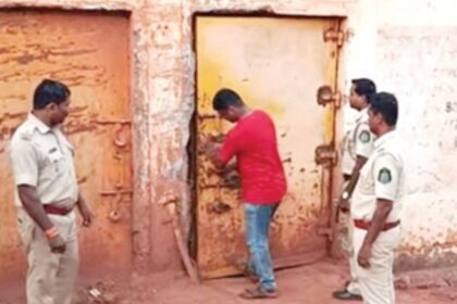 LPG cylinder pilferage racket  busted at Sancoale; godown sealed